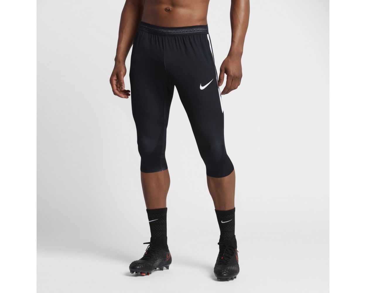 Nike Dry Strike Football 3/4 Pant- Black/White
