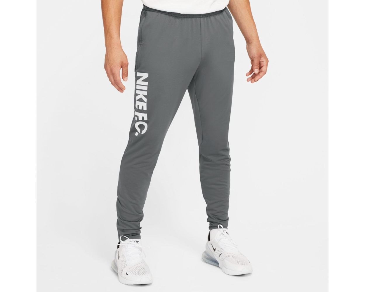 Blue,Black & Green Bottom Wear Nike Mens Sports Track Pant, Age: 18-40 at  Rs 333/piece in Delhi
