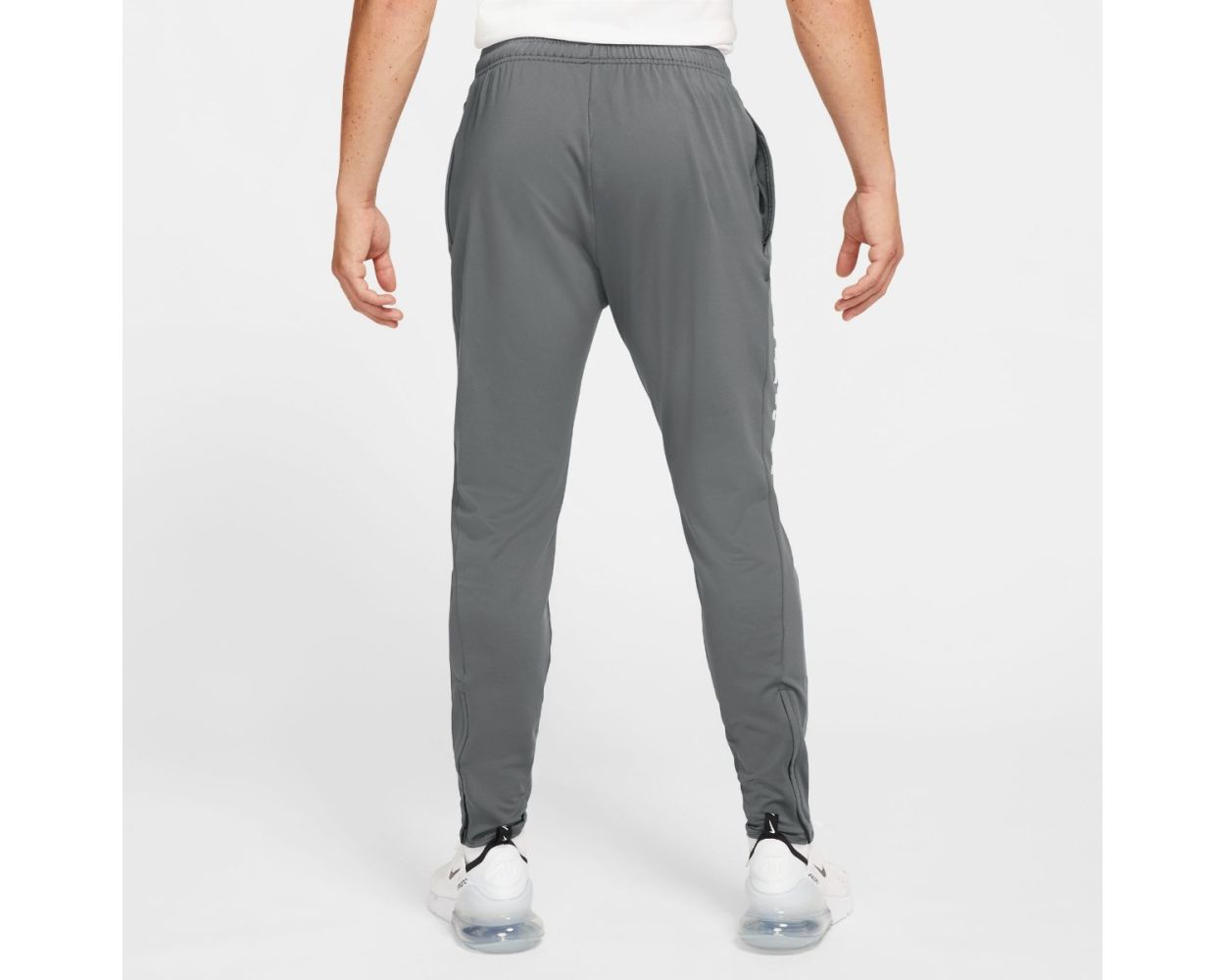 Buy Nike Black Fresher NSW Track Pants - Track Pants for Men 222258 | Myntra