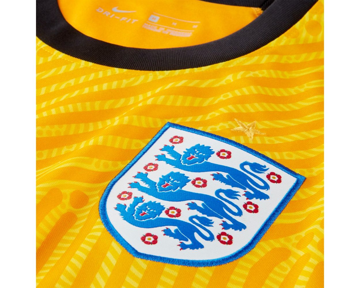Nike England Men's GK Jersey - Yellow