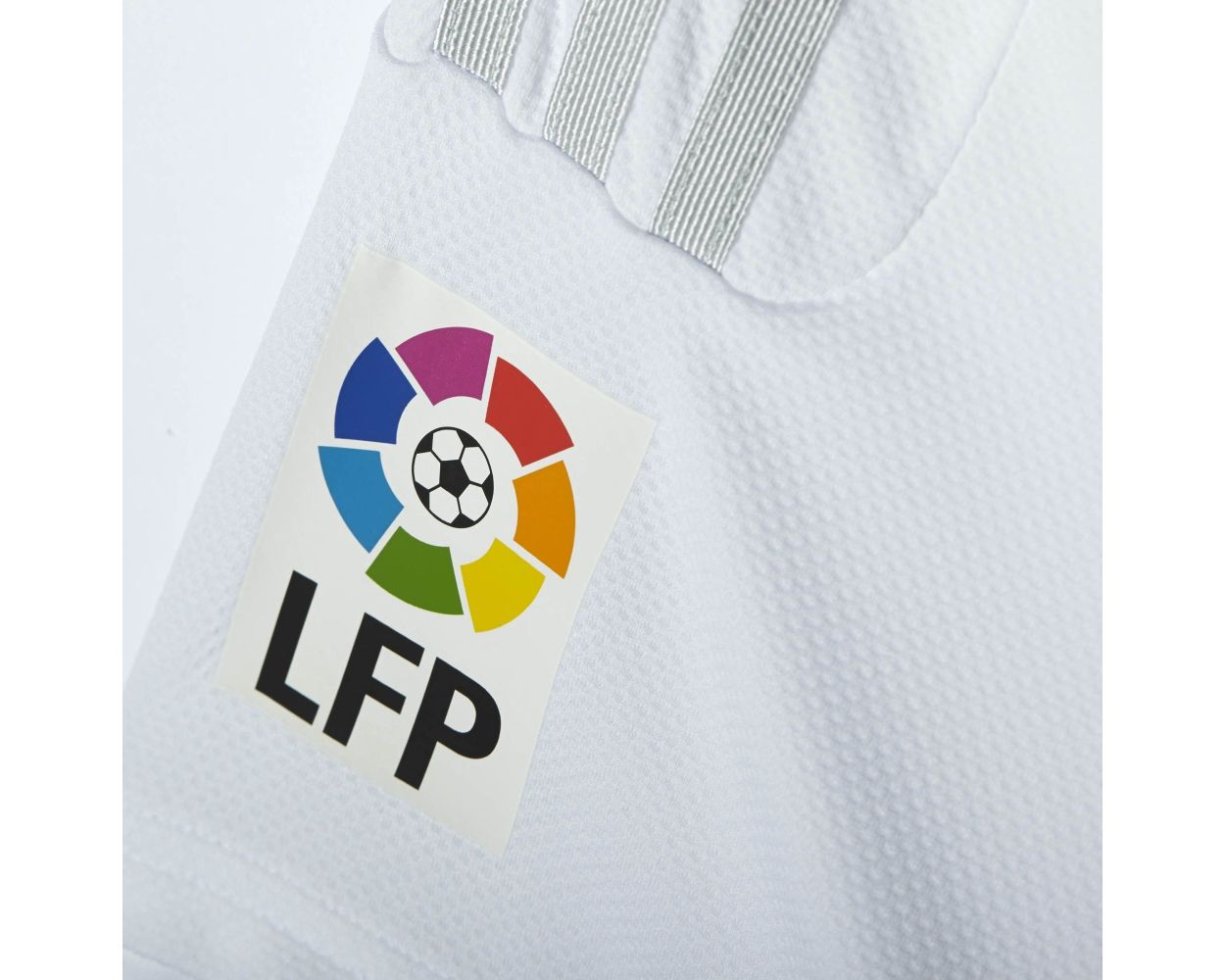 adidas Real Madrid Auth. Home Jersey 2015/16 - Wht