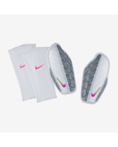 Nike Protegga Pro Shinguard - White